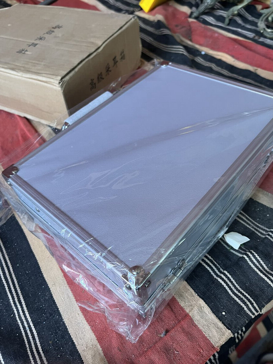 Βαλίτσα - καινούργια